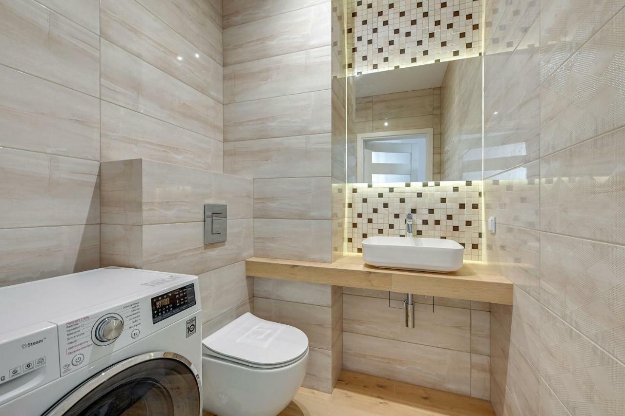 Апартаменты Platinium Luxury Walowa Гданьск Экстерьер фото